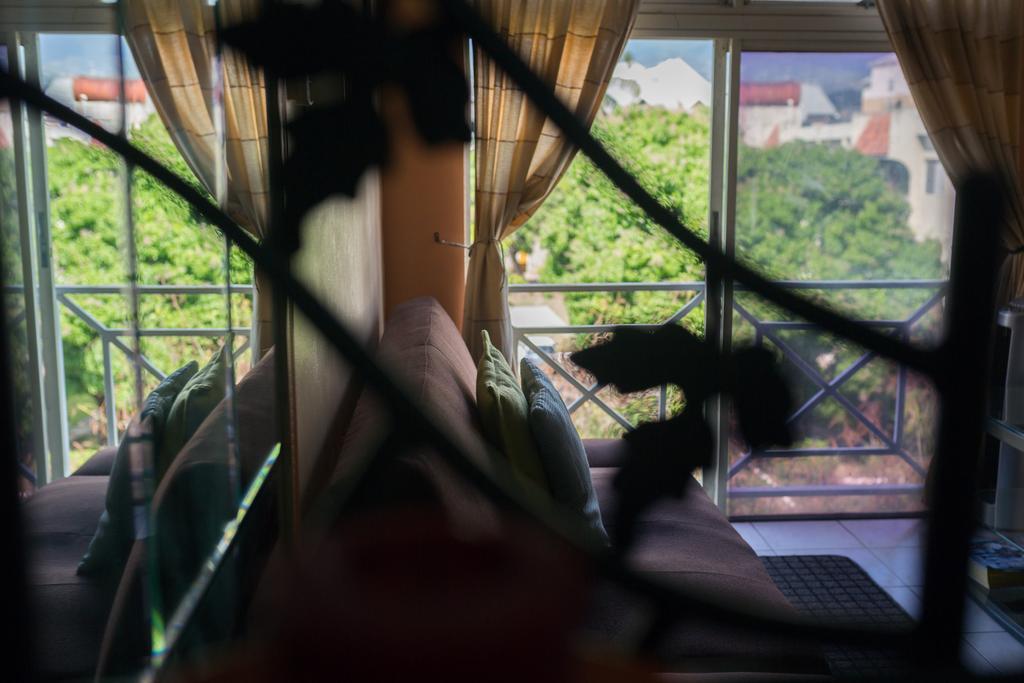 Cozy Accommodations Kingston Luaran gambar